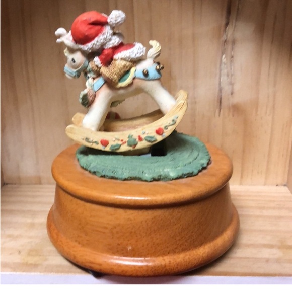 Cherished Teddies Beth music box - Picture 3 of 4